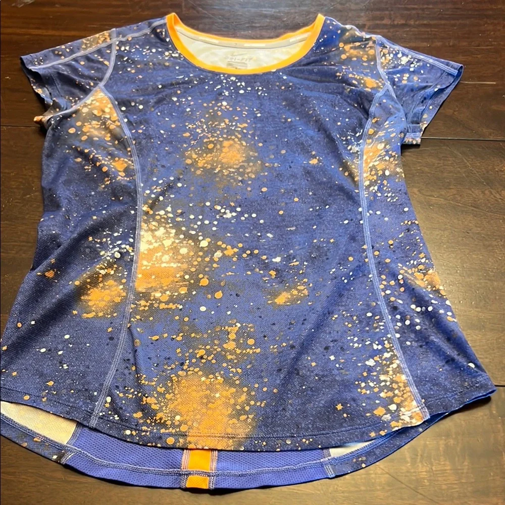 Nike running dry fit  Blue and Orange Splatter Shirt. Size m